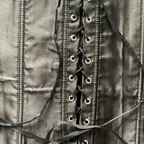 Black corset - Picture 5 of 5